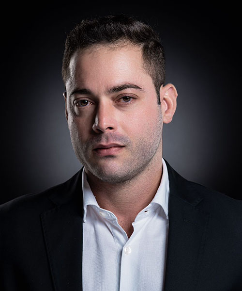 Dr.-Lucas-Torres.jpg